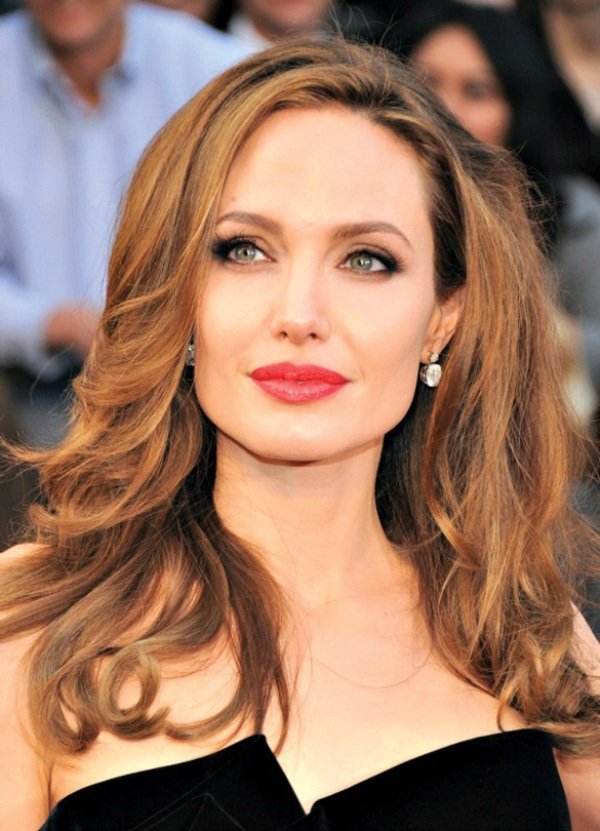 angelina jolie.jpg