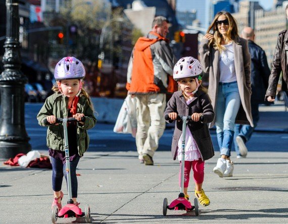 o-SARAH-JESSICA-PARKER-TWINS-570 (1).jpg