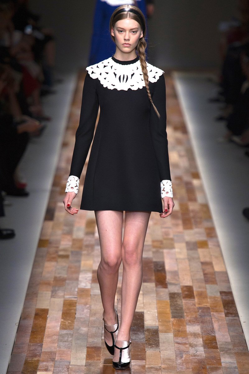 valentino-rtw-fw2013-runway-02_122917790056.jpg