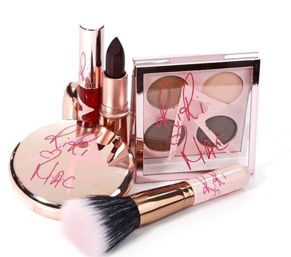 MAC-Rihanna-Collection-Riri-Hearts-MAC.jpg