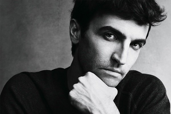 Nicolas-Ghesquière-to-Succeed-Marc-Jacobs-at-Louis-Vuitton-1